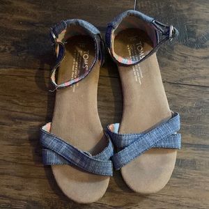 Toms girls sandals